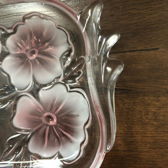 Studio Nova Frosted White Pink Flowered Serving Tray - Picture 5 of 12
